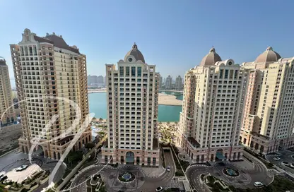 Apartment - 2 Bedrooms - 3 Bathrooms for rent in Floresta Gardens - Floresta Gardens - The Pearl Island - Doha