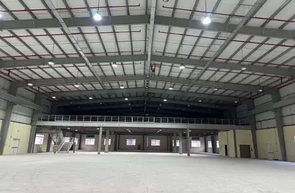 Warehouse - Studio - 1 Bathroom for rent in Industrial Area 5 - Industrial Area - Industrial Area - Doha