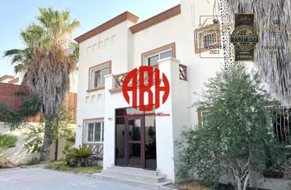 فيلا - 4 غرف نوم - 5 حمامات للايجار في أم قرن - الضعاين