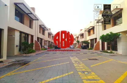 Compound - 4 Bedrooms - 5 Bathrooms for rent in Bin Omran - Fereej Bin Omran - Doha