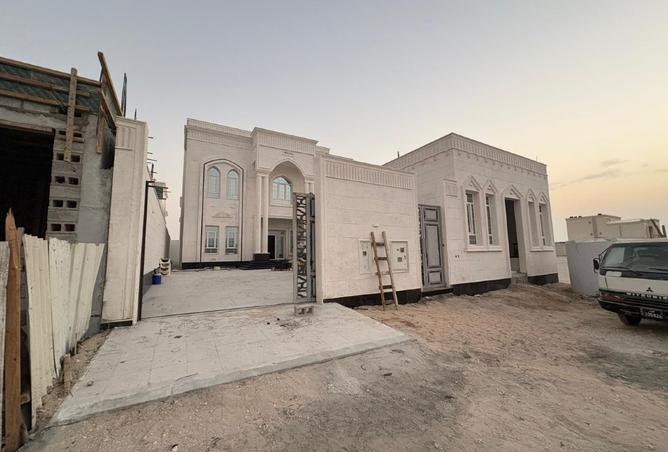 976158 - Property Image 2