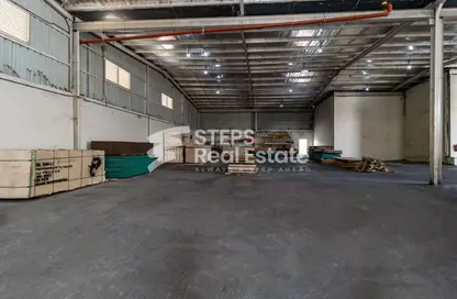Warehouse - Studio - 6 Bathrooms for rent in East Industrial Street - Birkat Al Awamer - Al Wakra