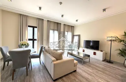 Apartment - 1 Bedroom - 2 Bathrooms for rent in Qanat Quartier - The Pearl Island - Doha