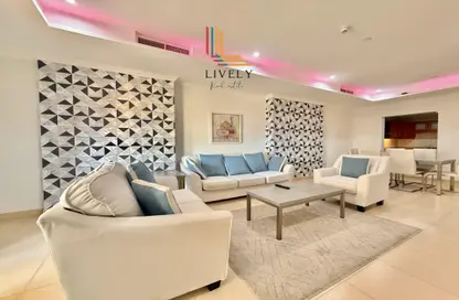Apartment - 1 Bedroom - 2 Bathrooms for rent in East Porto Drive - Porto Arabia - The Pearl Island - Doha