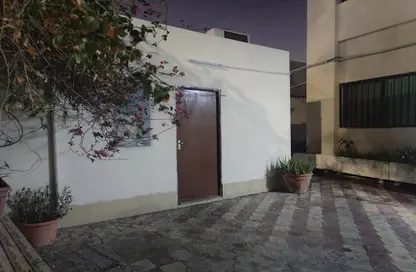 Apartment - Studio - 1 Bathroom for rent in Bin Omran 35 - Fereej Bin Omran - Doha