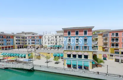 Apartment - 1 Bedroom - 2 Bathrooms for sale in Chateau - Qanat Quartier - The Pearl Island - Doha