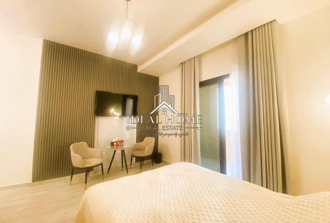 905797 - Property Image 2