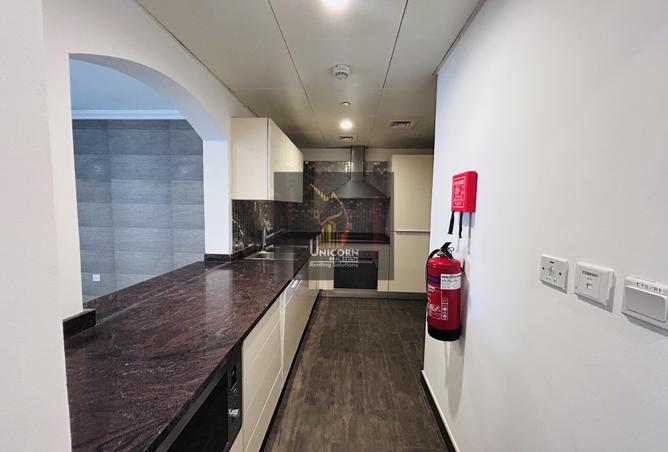 958176 - Property Image 3