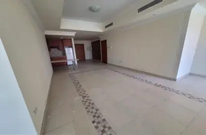 Apartment - 1 Bathroom for rent in Porto Arabia - The Pearl Island - Doha