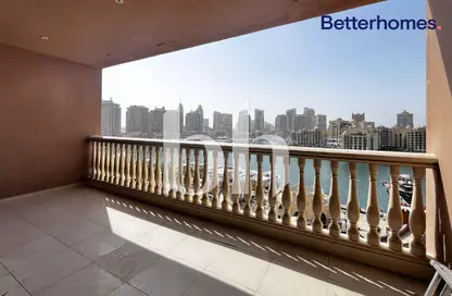 شقة - 3 غرف نوم - 4 حمامات للايجار في طريق بورتو الغربي - بورتو أرابيا - جزيرة اللؤلؤة - الدوحة