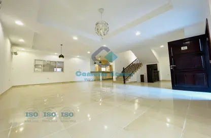 Villa - 3 Bedrooms - 3 Bathrooms for rent in Umm Al Seneem Street - Ain Khaled - Doha