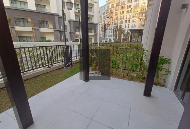 984411 - Property Image 2