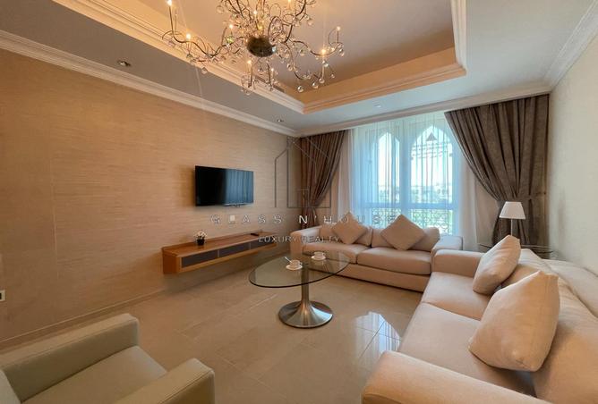 Apartment - 2 Bedrooms - 3 Bathrooms for rent in Viva Bahriyah - The Pearl Island - Doha