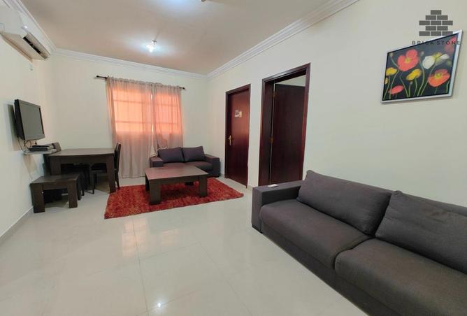 957739 - Property Image 2