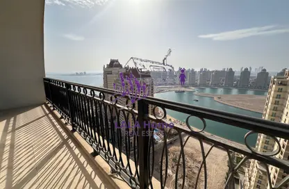 Penthouse - 3 Bedrooms - 5 Bathrooms for rent in Floresta Gardens - Floresta Gardens - The Pearl Island - Doha
