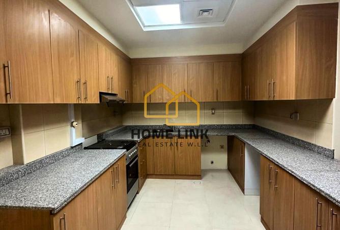 994590 - Property Image 3