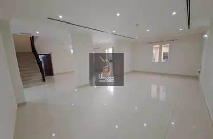 مجمع سكني - 4 غرف نوم - 4 حمامات للايجار في أسباير زون - الوعب - الدوحة