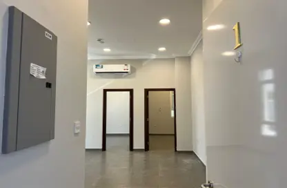 Apartment - 2 Bedrooms - 2 Bathrooms for rent in Madinat Khalifa North - Madinat Khalifa - Doha