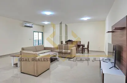 Apartment - 2 Bedrooms - 2 Bathrooms for rent in Old Al Ghanim - Al Ghanim - Doha