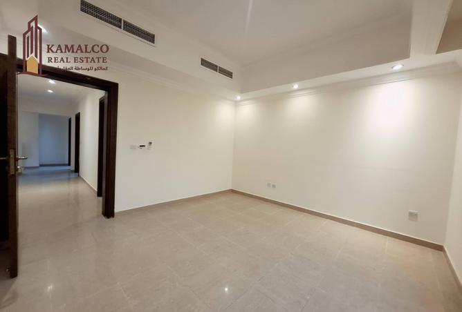 929981 - Property Image 2