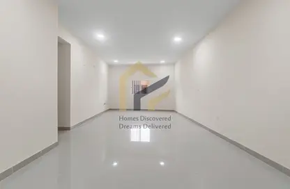 Apartment - 3 Bedrooms - 3 Bathrooms for rent in Al Nasr Street - Al Nasr - Doha