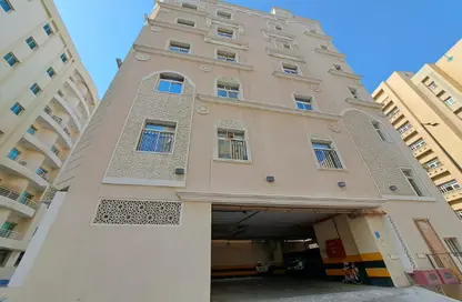 Apartment - 2 Bedrooms - 2 Bathrooms for rent in Al Sadd Road - Al Sadd - Doha