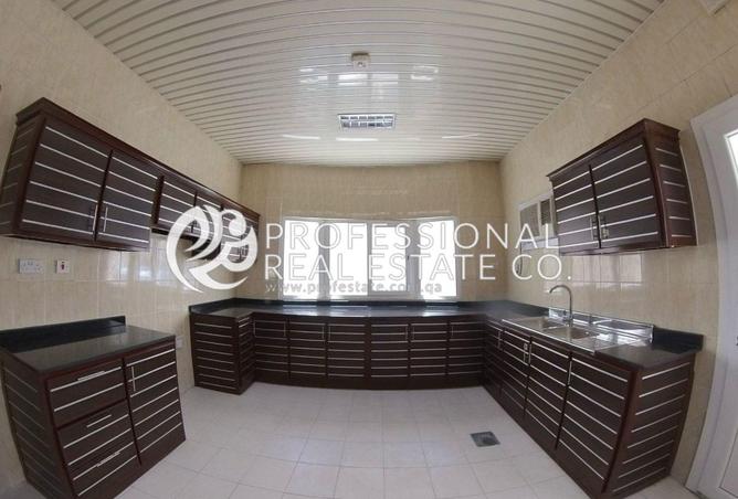 958090 - Property Image 3