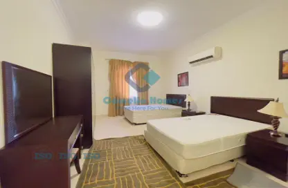 Villa - 5 Bedrooms - 4 Bathrooms for rent in Bu Hamour Street - Abu Hamour - Doha