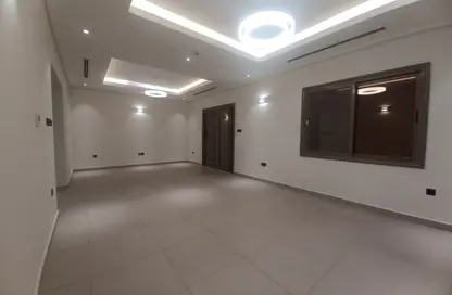 Villa - 3 Bedrooms - 5 Bathrooms for rent in Al Messila - Al Messila - Doha