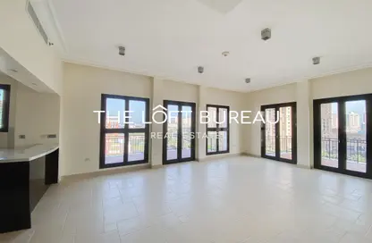 Apartment - 3 Bedrooms - 4 Bathrooms for rent in Murano - Qanat Quartier - The Pearl Island - Doha