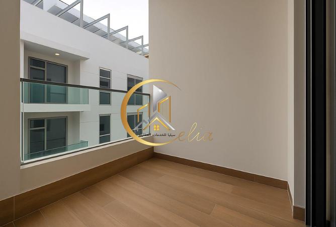 952046 - Property Image 3