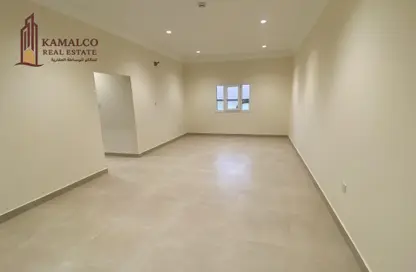 Apartment - 2 Bedrooms - 2 Bathrooms for rent in Al Nuaija - Doha