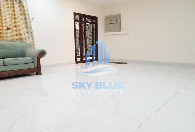 693532 - Property Image 2