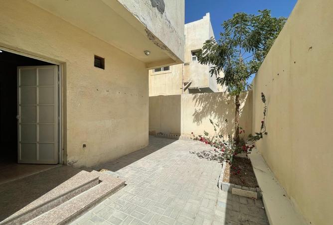 939769 - Property Image 2