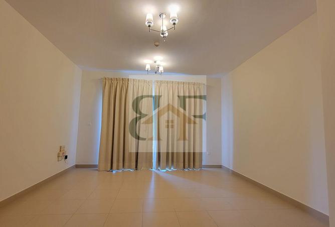 997758 - Property Main Image