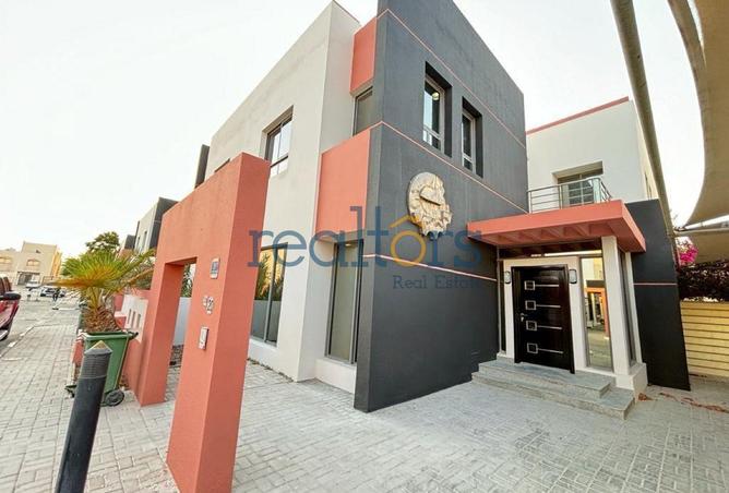 975338 - Property Image 2