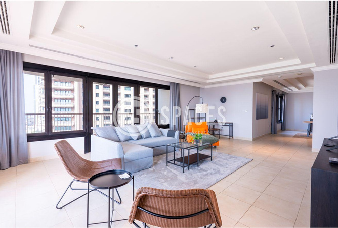 952240 - Property Image 2
