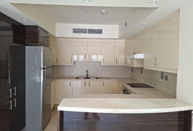 989662 - Property Image 3