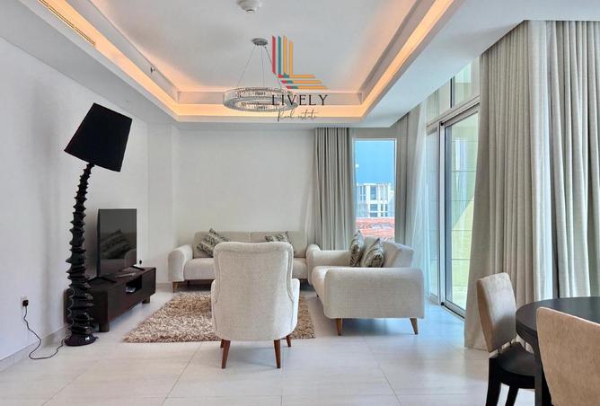 967306 - Property Image 2