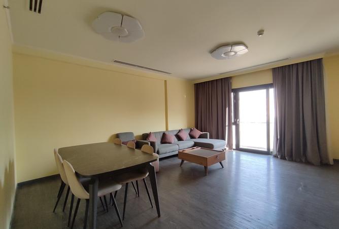 988131 - Property Image 2