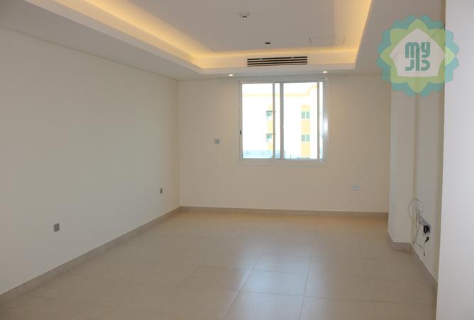 887554 - Property Image 2