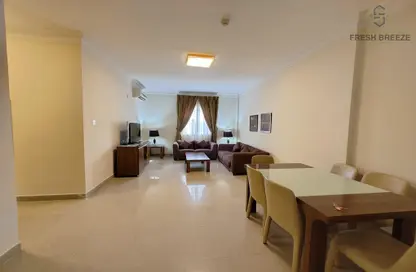 Apartment - 3 Bedrooms - 3 Bathrooms for rent in Umm Ghuwailina 4 - Umm Ghuwailina - Doha