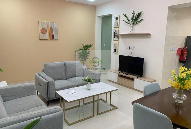 957005 - Property Image 2