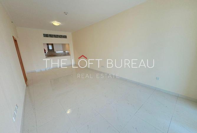 919071 - Property Image 3