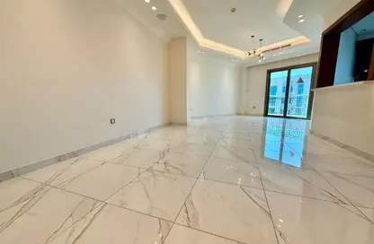 Apartment - 2 Bedrooms - 5 Bathrooms for rent in Giardino Apartments - The Pearl Island - Doha
