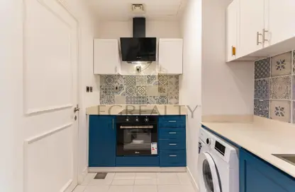 Apartment - 1 Bedroom - 1 Bathroom for sale in Bin Al Sheikh Towers - Al Mirqab Al Jadeed - Doha