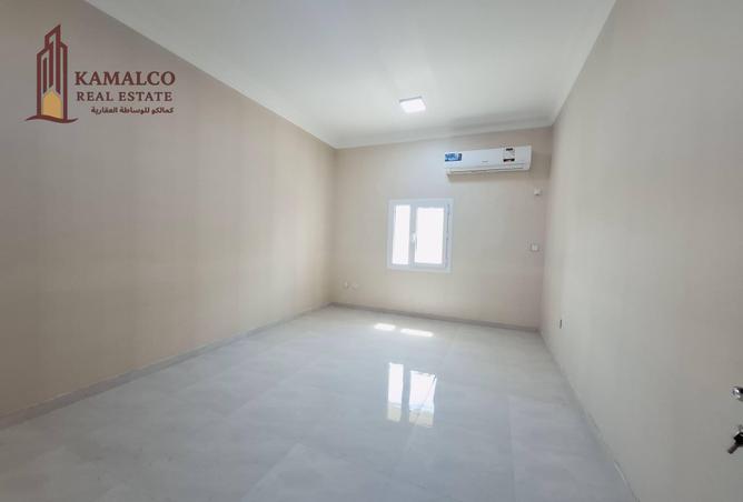 953989 - Property Image 3
