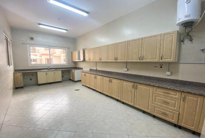 912980 - Property Image 3