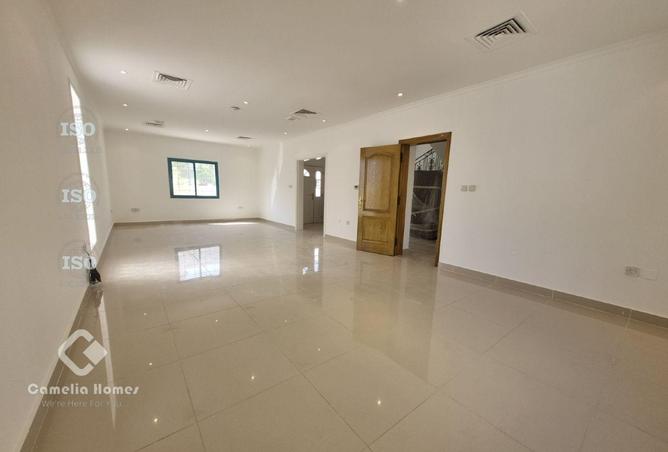 930496 - Property Image 2