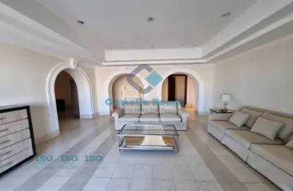 Living Room image for: Penthouse - 5 Bedrooms - 7 Bathrooms for rent in East Porto Drive - Porto Arabia - The Pearl Island - Doha, Image 1